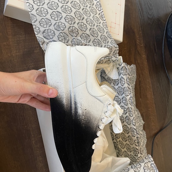 Alexander McQueen calf skin leather and the black is suede. - Picture 2 of 6